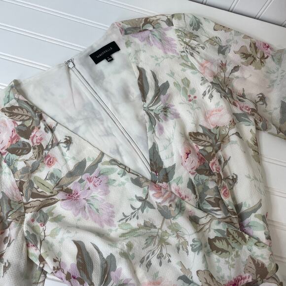 Majorelle Rosebud Multicolor Floral Belted Long Sleeve Faux Wrap  Romper Size M - Picture 9 of 11